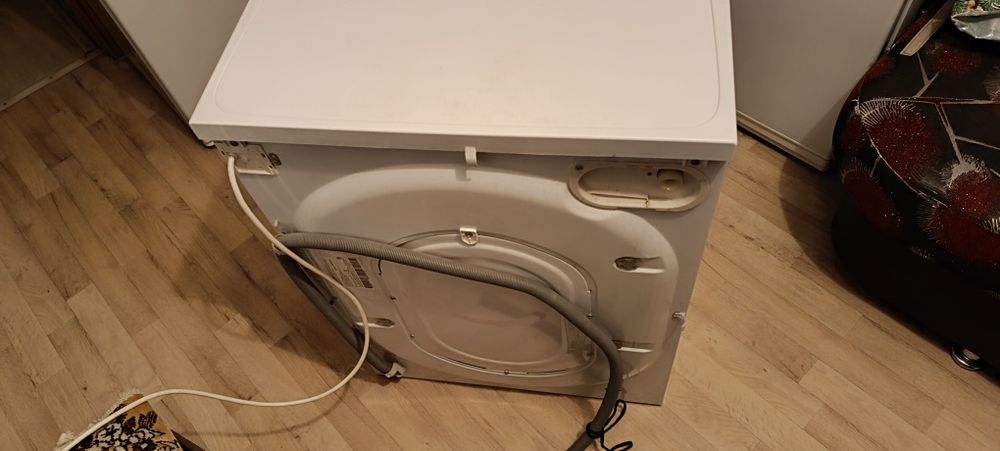 Стиральная машина indesit