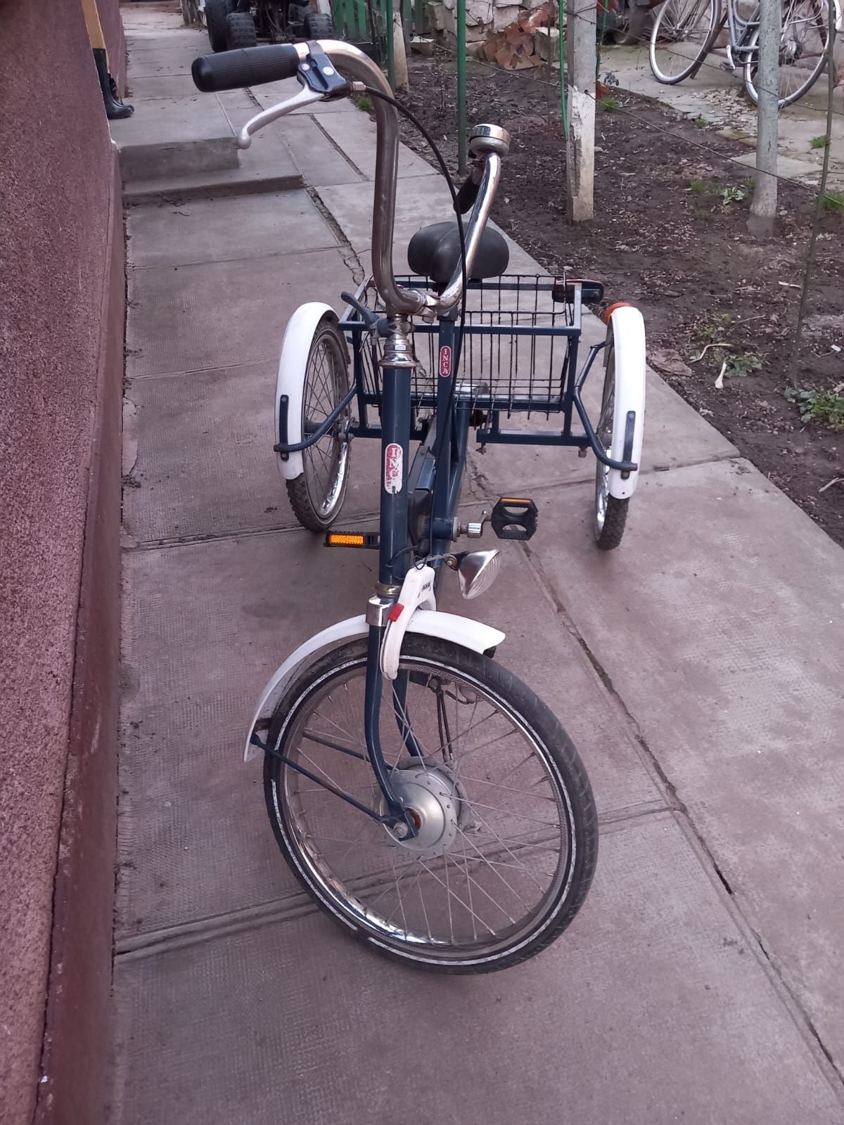Vând bicicleta olandeza