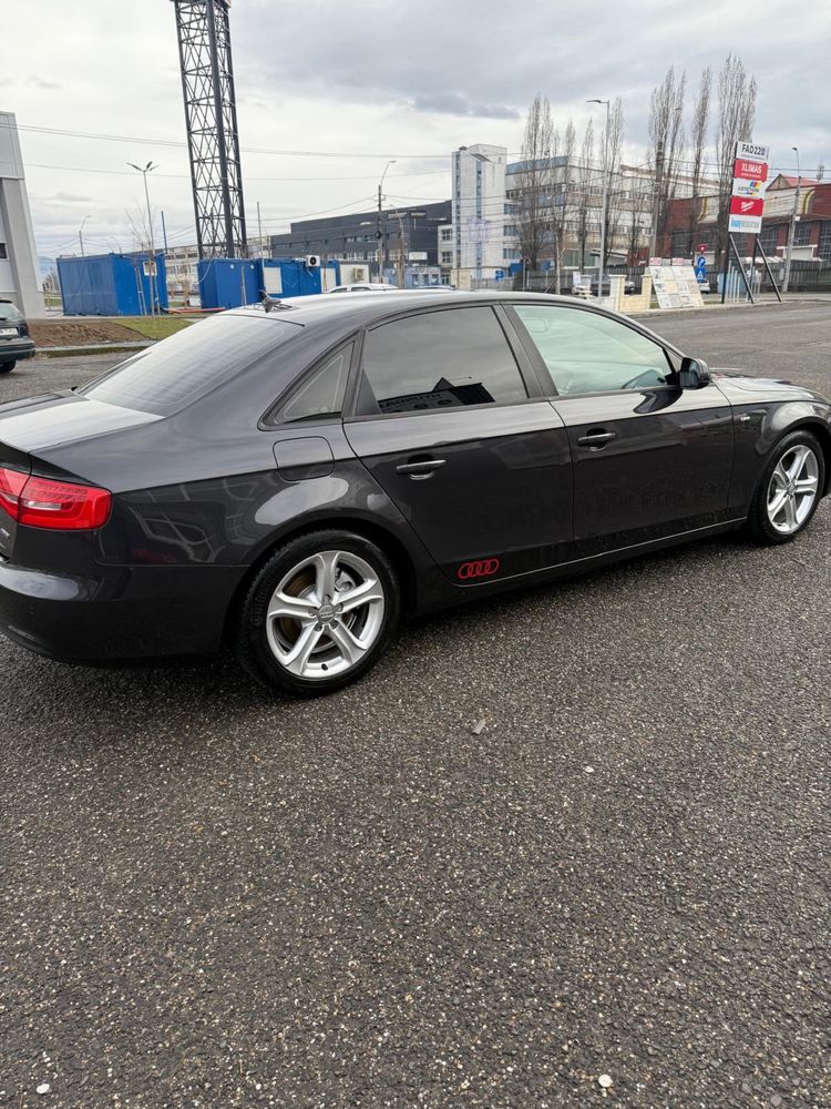 Audi a4 2015 qutro s line
