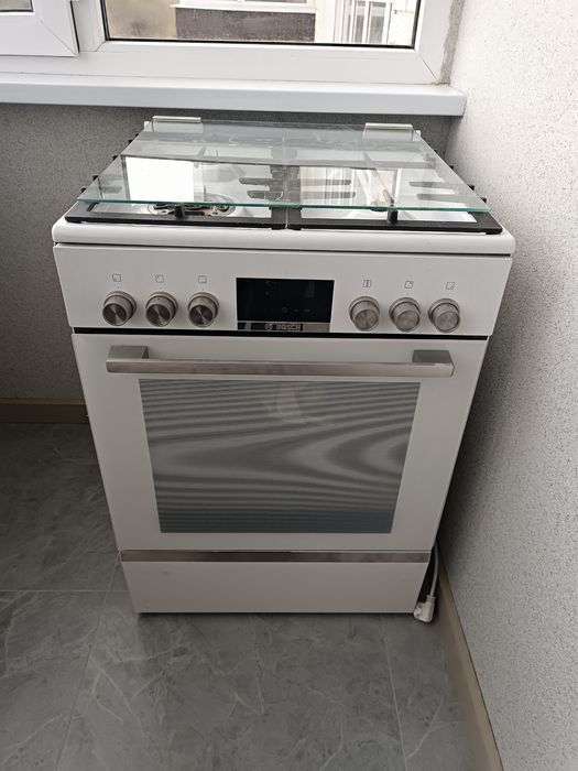 Продам газовую плиту Bosch