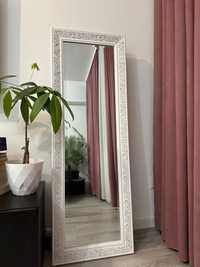 Oglinda Eleganta cu rama din lemn