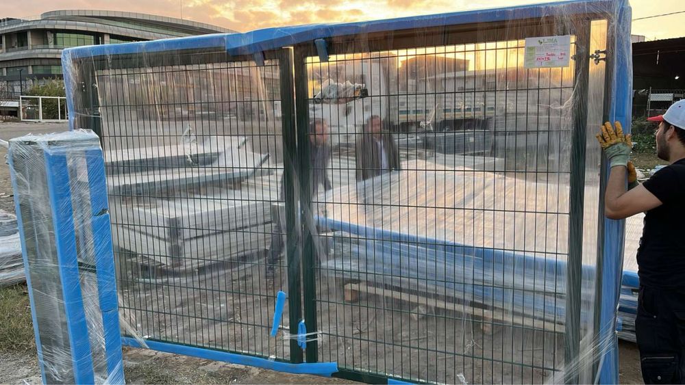В НАЛИЧНОСТ! Двукрилни портали, плъзгащи портали, пана, колове, врати