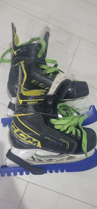 Коньки хоккейные детские