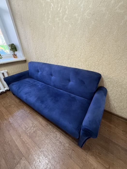 Срочно продается диван