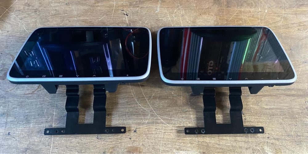 Monitoare tetiere BMW 11” Touch screen Originale OEM
