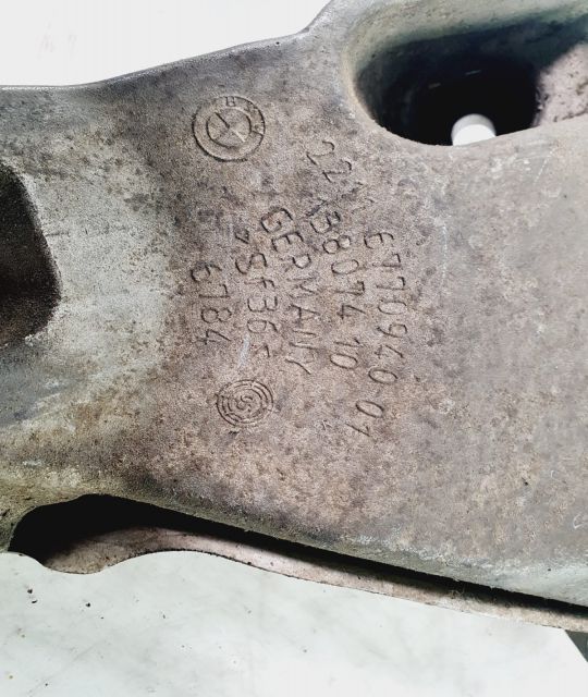 Suport motor 2.0 d n47 13807410 22116770940-01 BMW Seria 3 E90 (facelift) seria