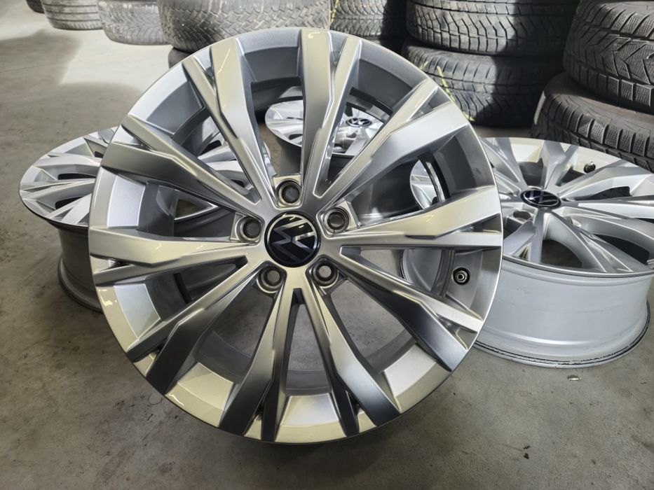 Jante Vw Tiguan R17 originale stare impecabila/ Vw Passat Golf 5 6 7 8