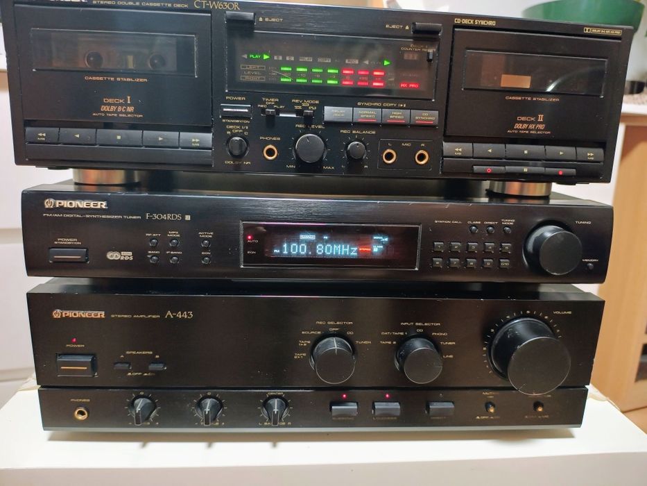 Linie audio vintage de top pioneer amplificator tuner cd player deck