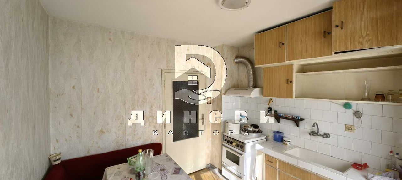 Продава се Тристаен апартамент в Стара Загора, Център - 83 кв.м за 1007 €/кв.м - Снимка #8