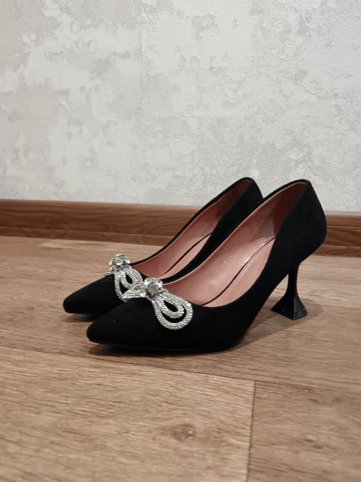 Срочно продам туфли