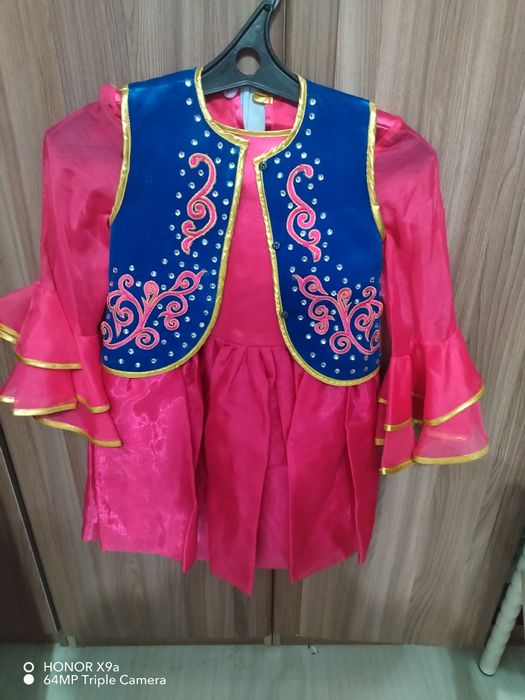 3 платья срочно продам