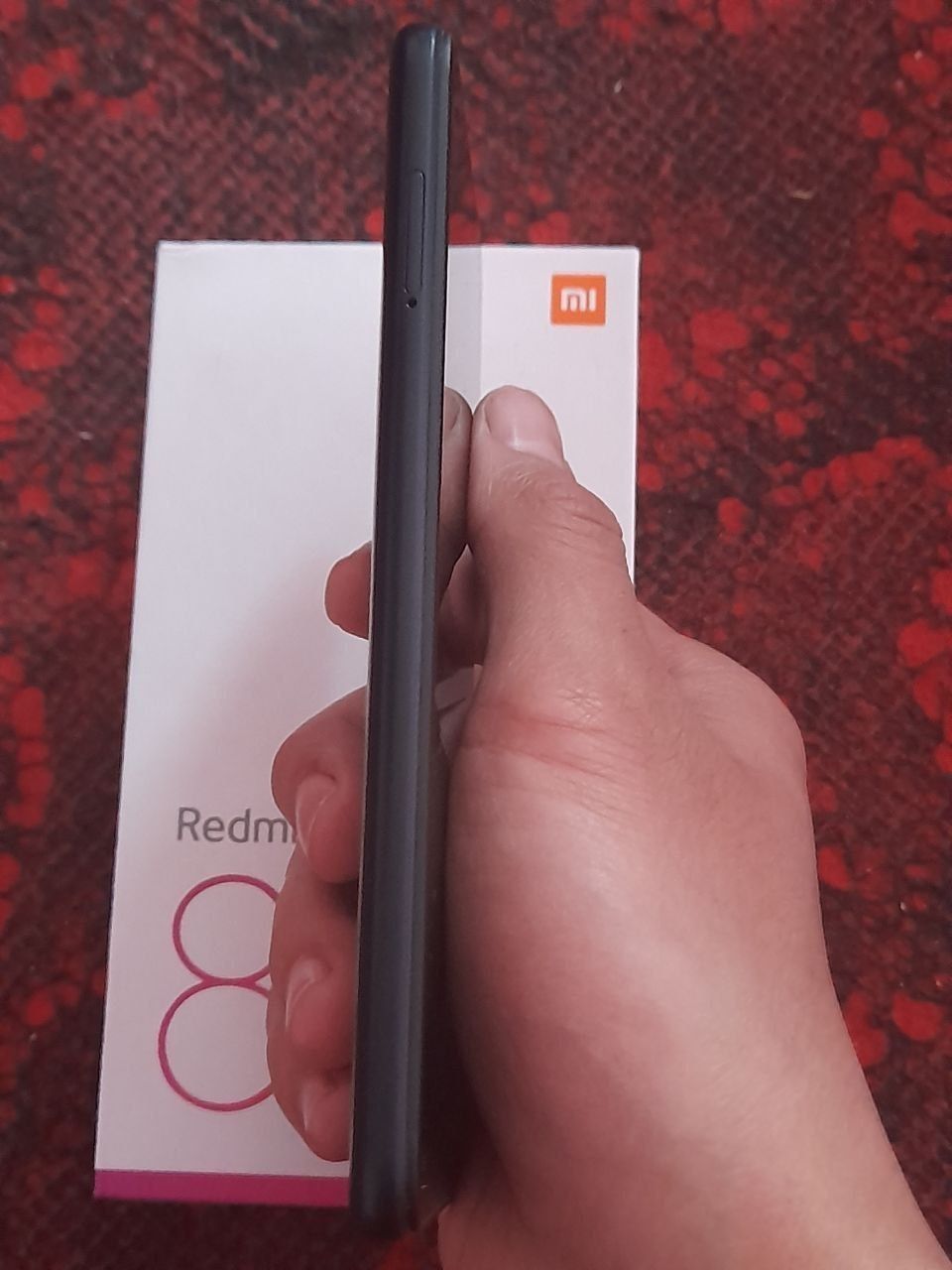 Redmi 8A srochni sotiladi