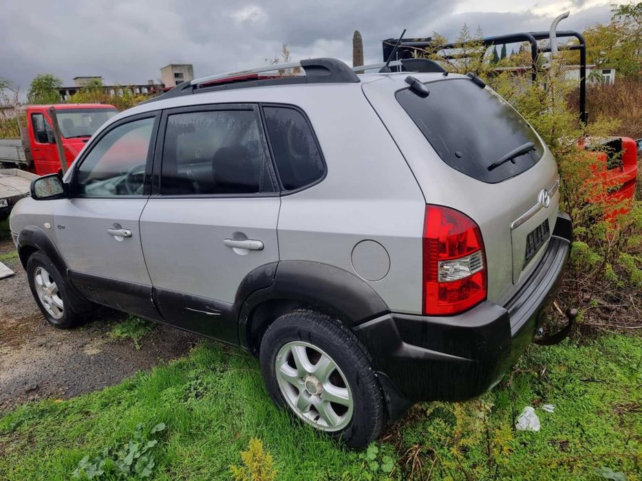 Hyundai Tucson 2.0CRDI Auto
Hyundai Tucson 2.0CRDI Automatic На части