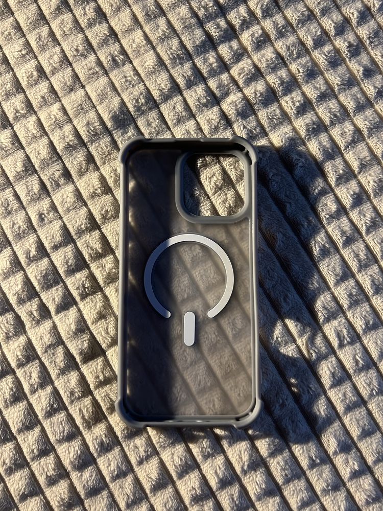 Кейсове за 16 pro max