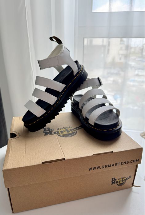 Sandale din piele Dr Martens