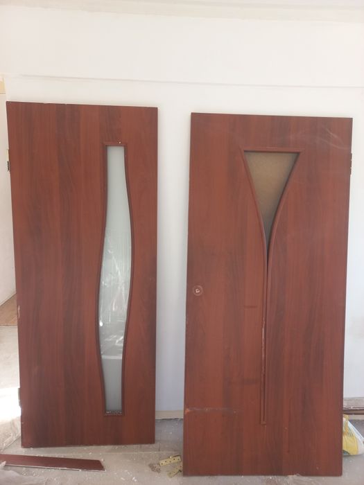 Дверь межкомнатные 2шт 90 см и 80 см