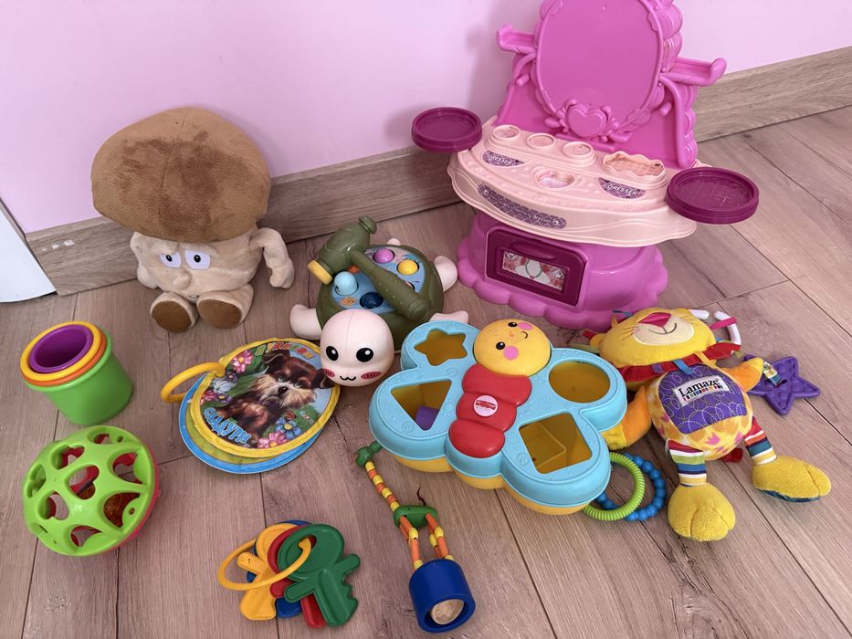 Лот бебешки играчки