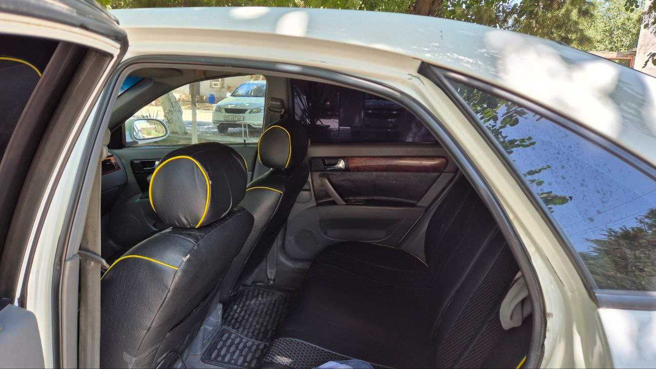 Lacetti 1.8 oq 2010