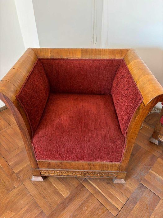 Старинни масивни мебели