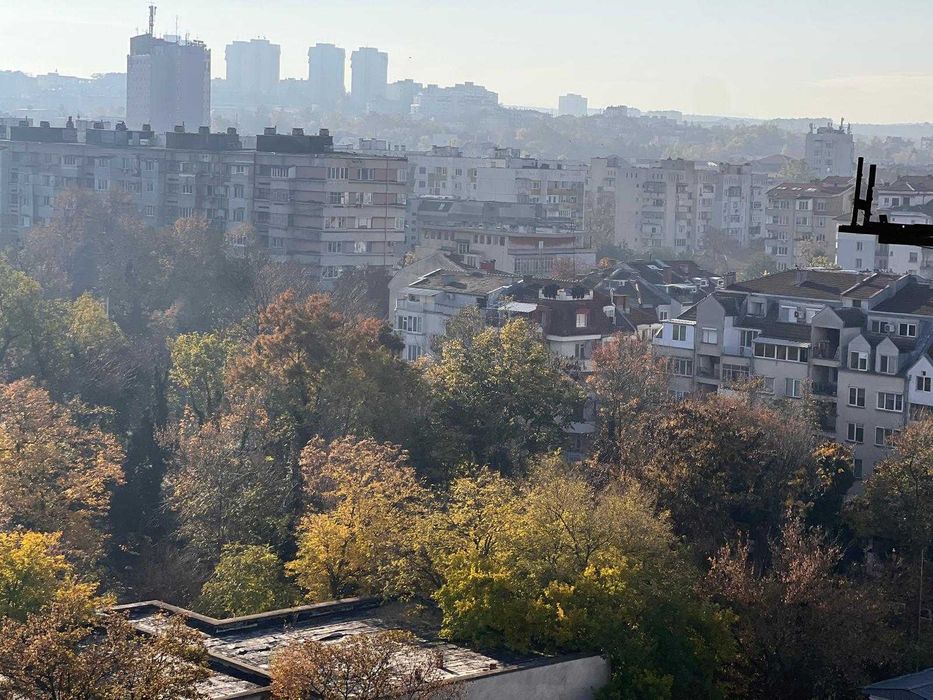 Продава се тристаен апартамен – в центъра на град Плевен