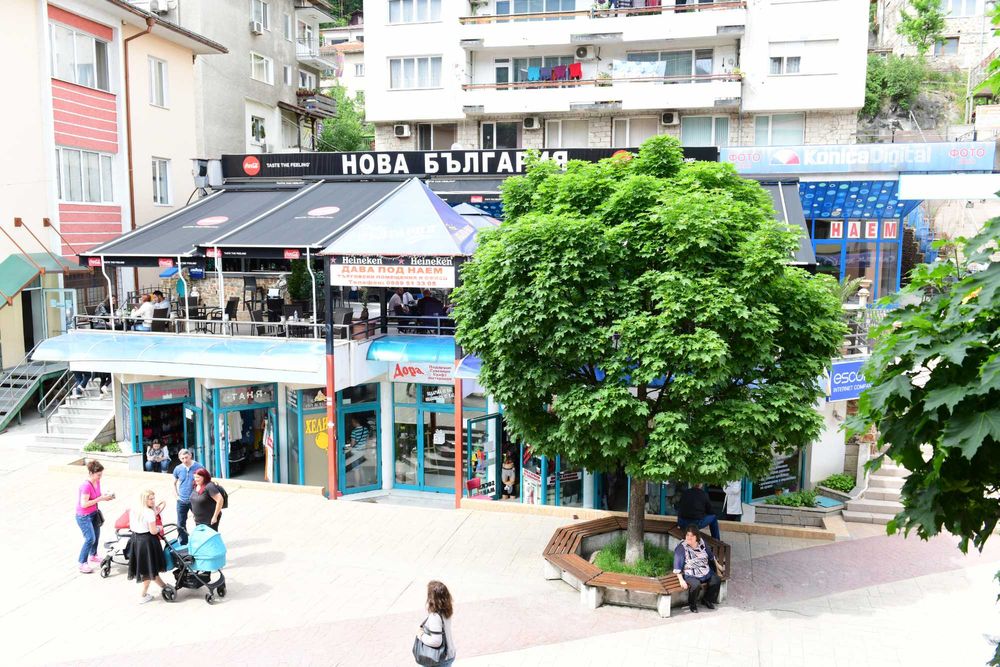 Дава се под наем Магазин в Смолян, Стар център - 140 кв.м за 306 € - Снимка #4