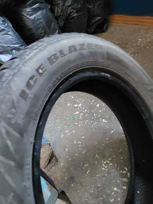 Продам зимнюю шипованную  резину