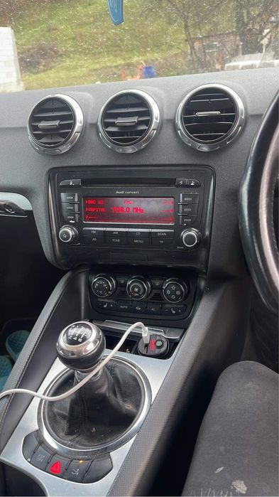 Eleron usa aripa faruri bara spate geam oglinda usi audi TT 8j cabrio