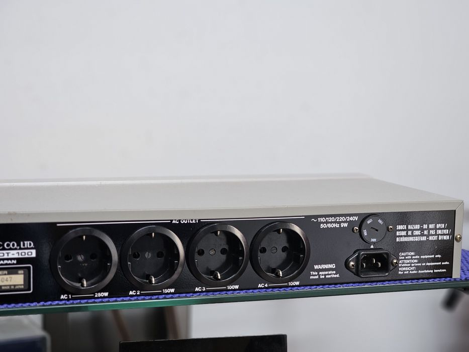 Timer Akai DT-100