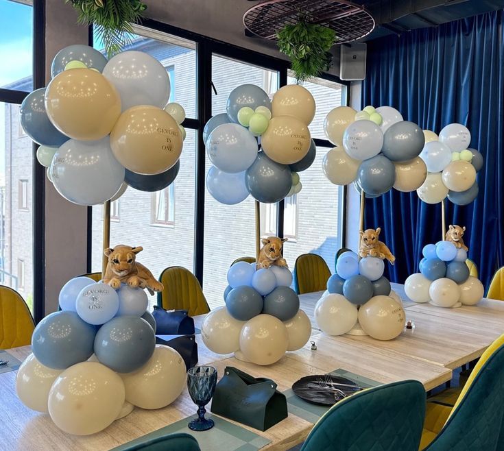 Оформление столов шарами