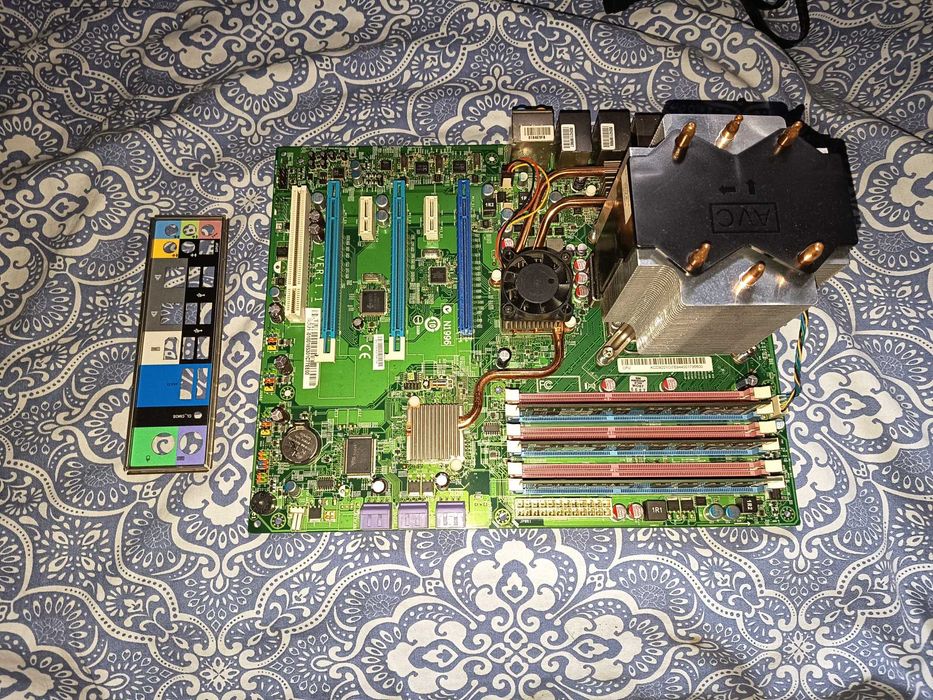 Kit gaming/retro, sk 1366, Core i7 920 + placa baza X58 + 6gb ddr3