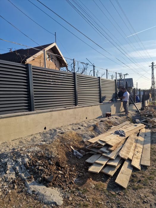 Garduri din sipca metalica, plasa, tabla, BCA, panou tip jaluzele