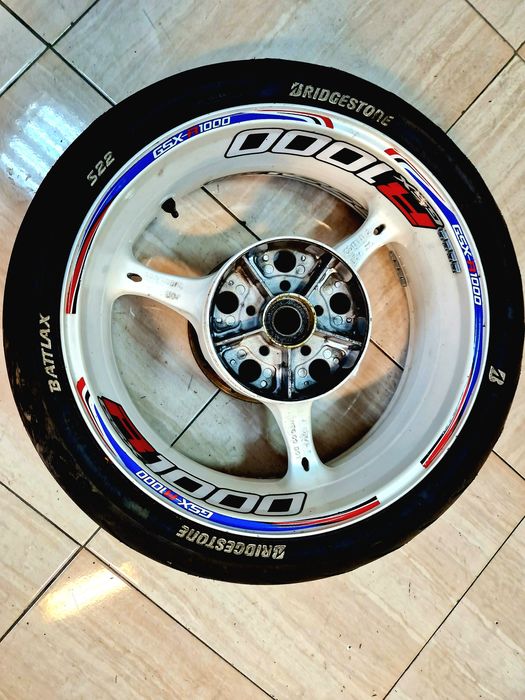 Suzuki gsxr части)))