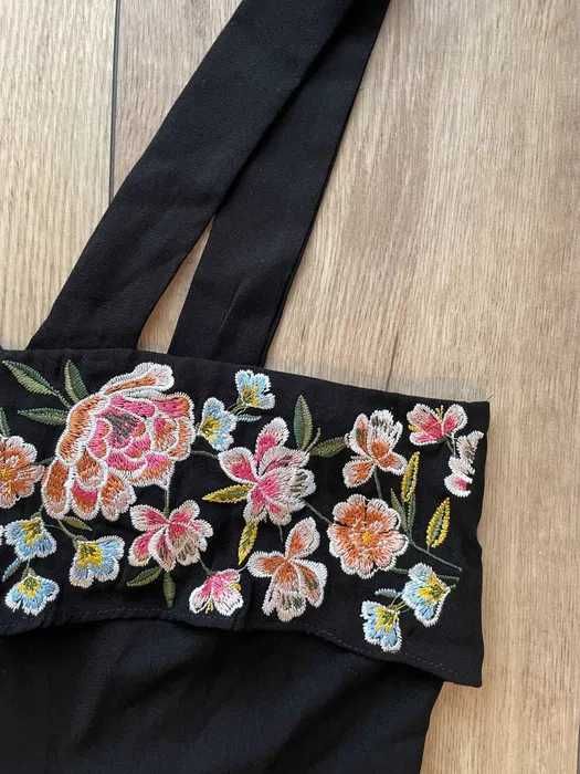 Стилен и секси гащеризон