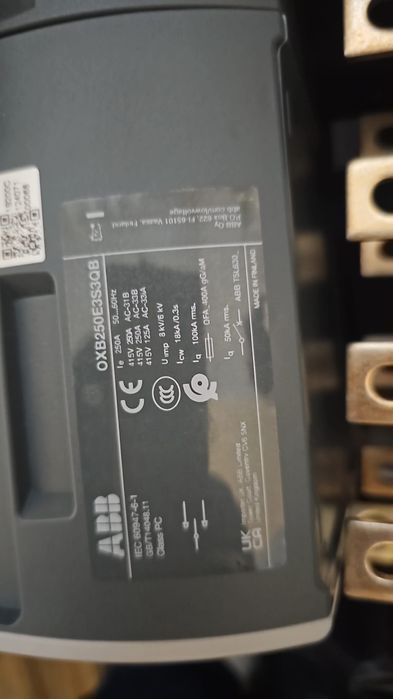 Comutator sarcină intre două surse!pret 500 ron!