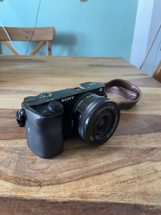 Sony alpha A6000