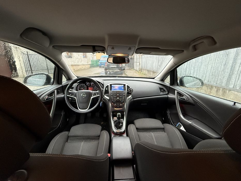 Opel Astra J 2011 1.7CDTI 125CP