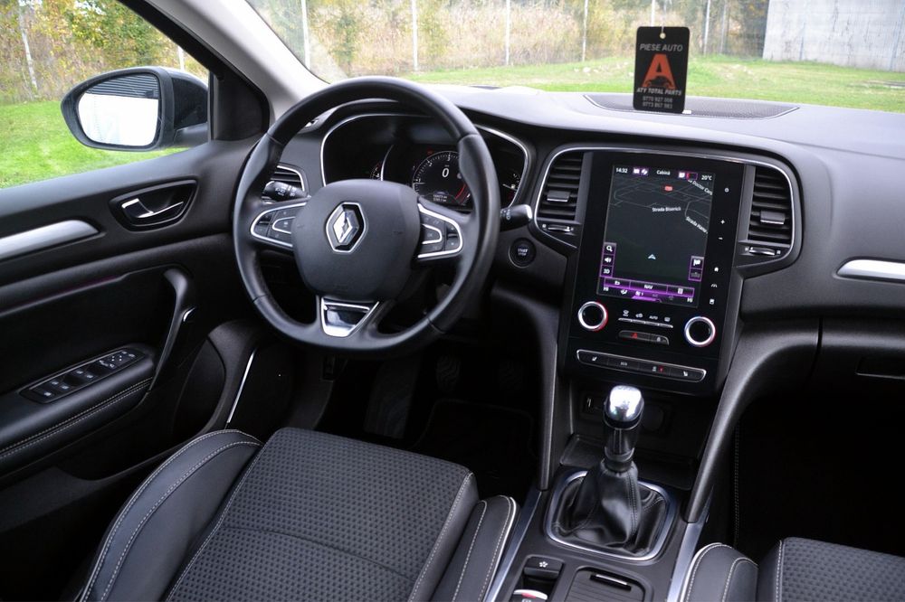 Renault Megane IV Bose Euro 6 LED Distronic 2016