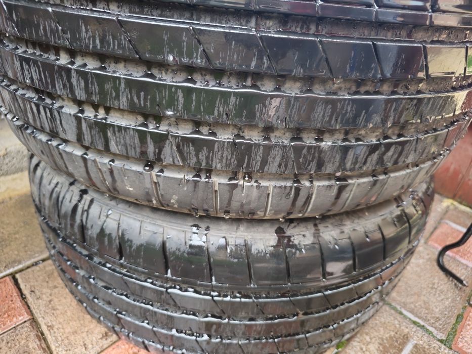 Anvelope vară 225/40/18