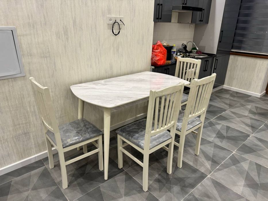 4.1 stol stulimiza oshxona va kafelar uchun mojalangan