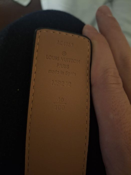 Curea Louis Vuitton neagra