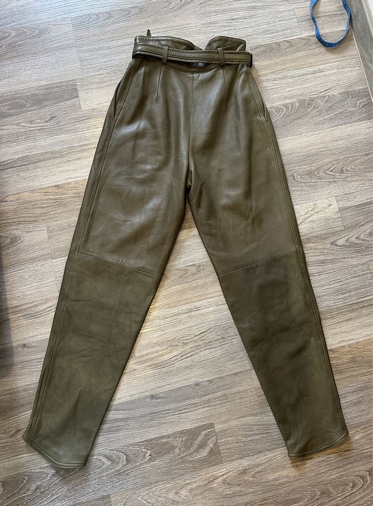 Pantaloni piele naturala kaki