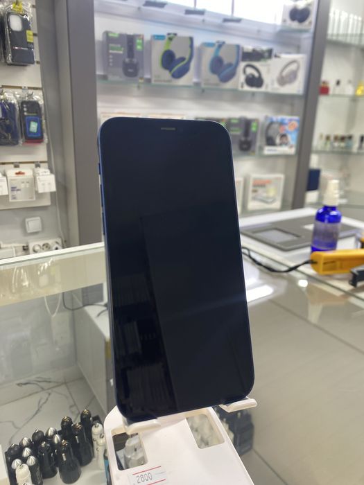 Iphone 12 в отличном состоянии