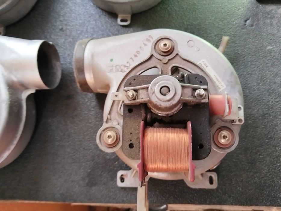 Exhaustor gaze ventilator centrala termica soba