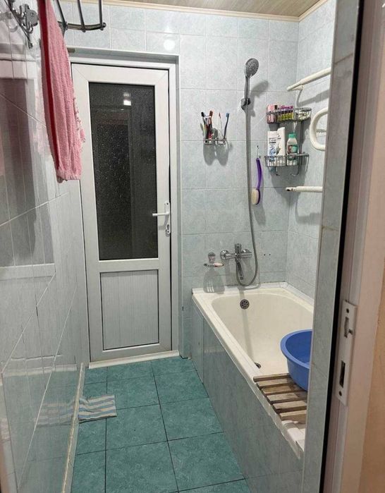 Квартира продается 3/4/4 на Космонавтов