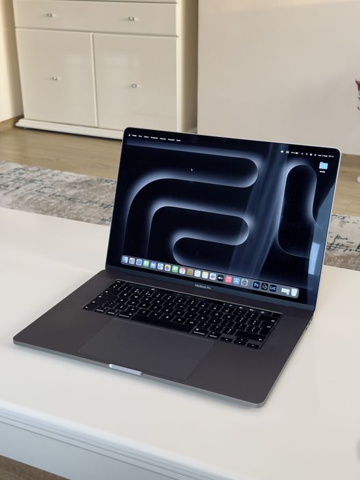 Mac Book Pro 16” 2019