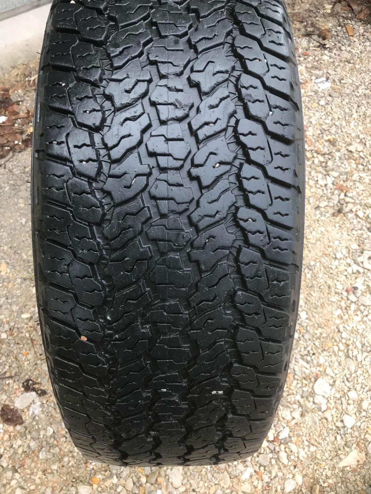 Автомобилни гуми GoodYear, размер 255/65 R17