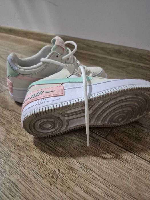 Nike Air, marimea 36, purtati, 300 lei, Tractorul, zona Coresi, Brasov