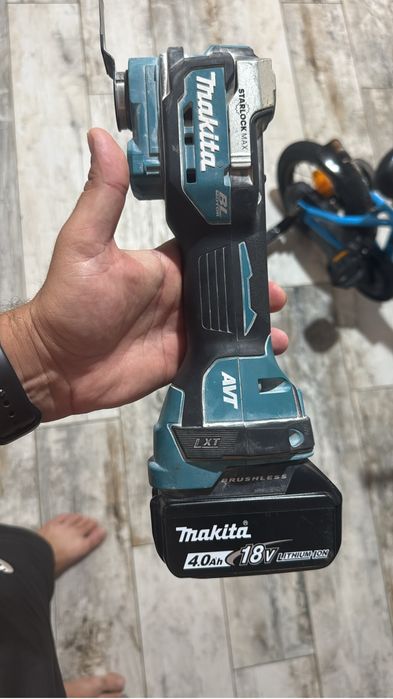 Makita Starlock Max 18v multitool DTM52