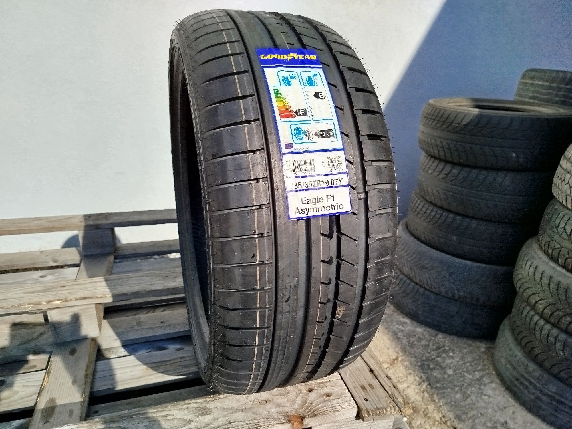 235/35/19 Гудиър ДОТ 2019 г - САМО 1 брой - Чисто Нова
