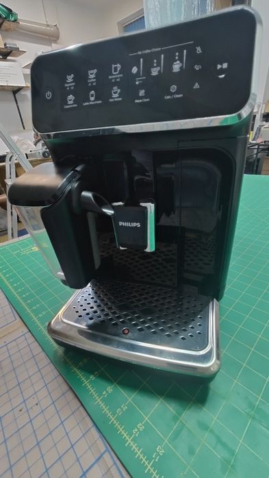 Кофемашина Philips EP3241. Б/у.